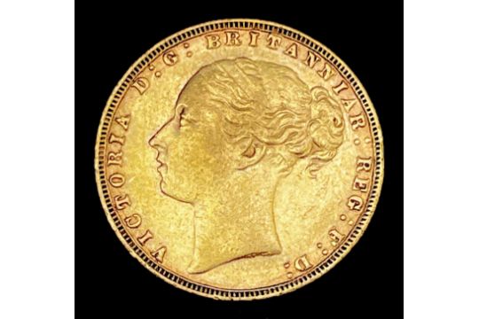 Great Britain Gold Sovereign 1884 George & Dragon Condition: please request a condition report if - Image 2 of 5