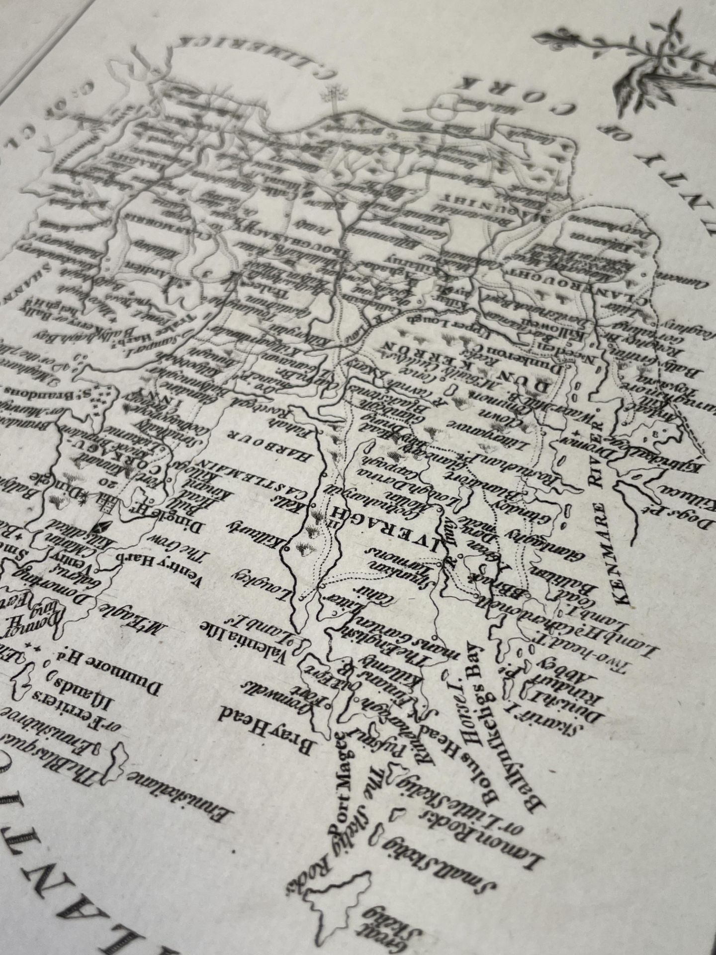 BERNARD SCALE. 'Galway' and 'Kerry,' two engraved maps with accompanying text, 1776. (2) - Image 5 of 5