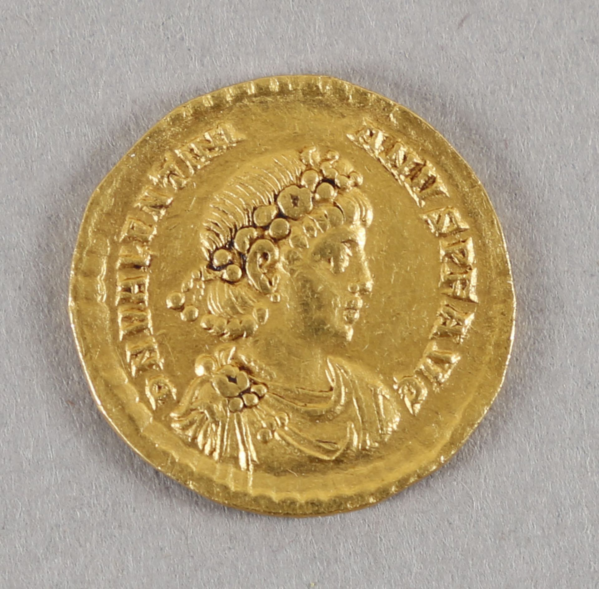 Antike römische Goldmünze (Solidus), Valentinianus II.