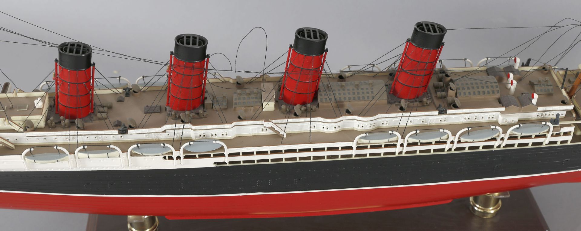 Kunststoffschiffsmodell RMS 'Lusitania', Maßstab 1:350 - Image 2 of 3