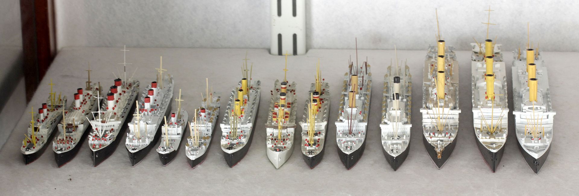 14 Metallschiffsmodelle, deutsche Handelsschiffe von 1900-1914