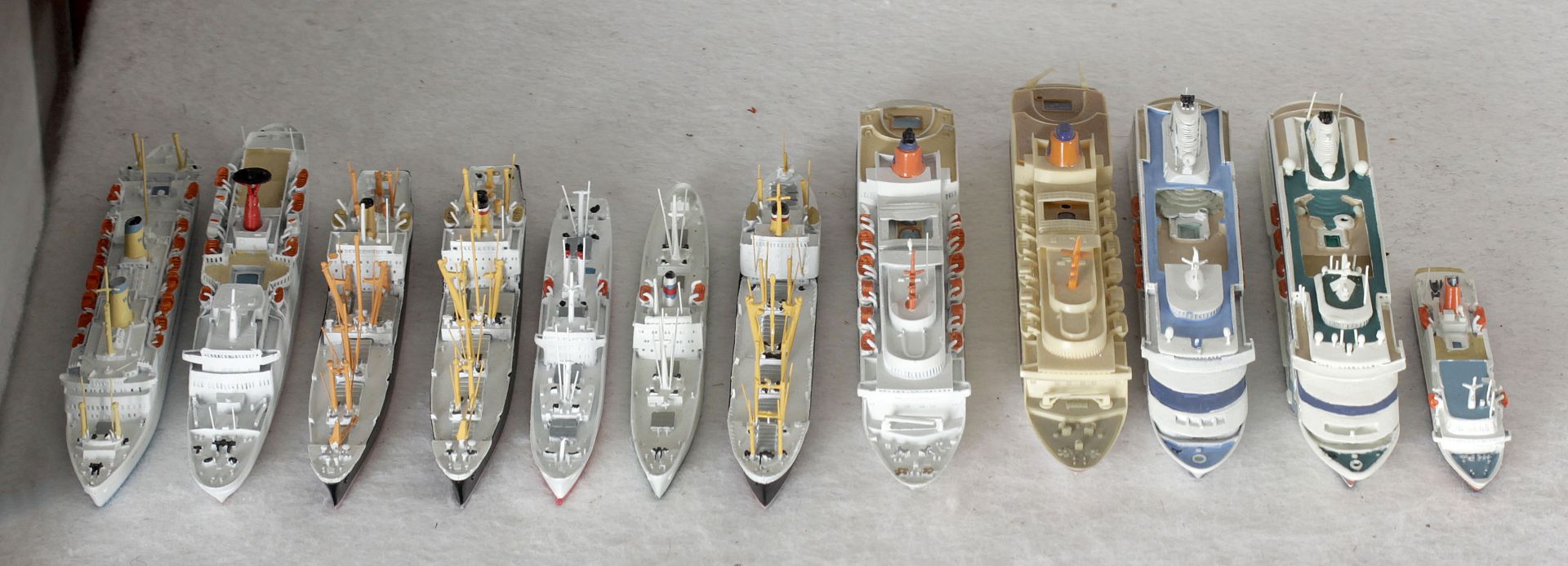 11 Metallschiffsmodelle, deutsche Handelsschiffe der 1970er-90er Jahre