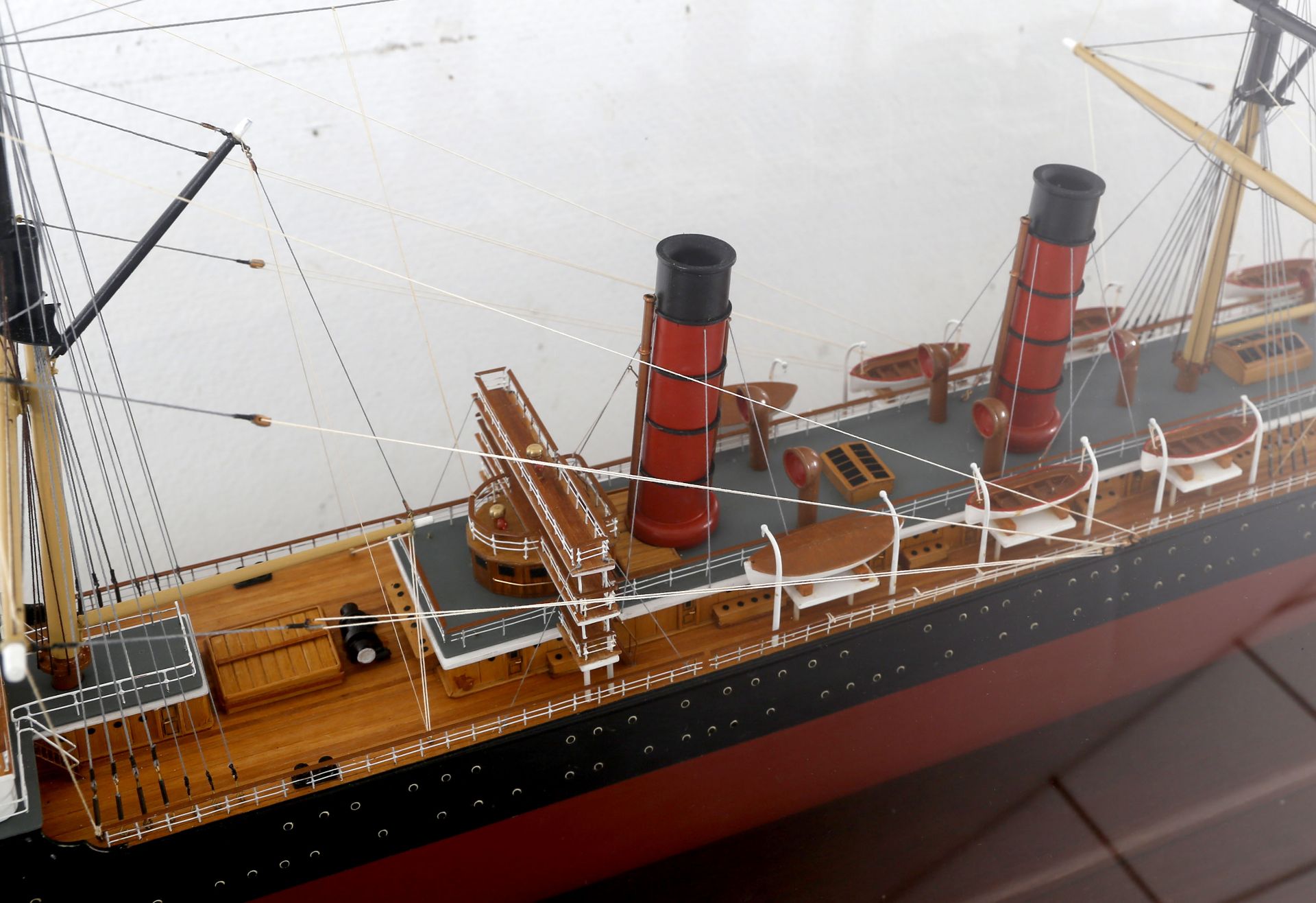 Schiffsmodell 'Servia' (Cunard), Maßstab 1:150 - Bild 4 aus 5