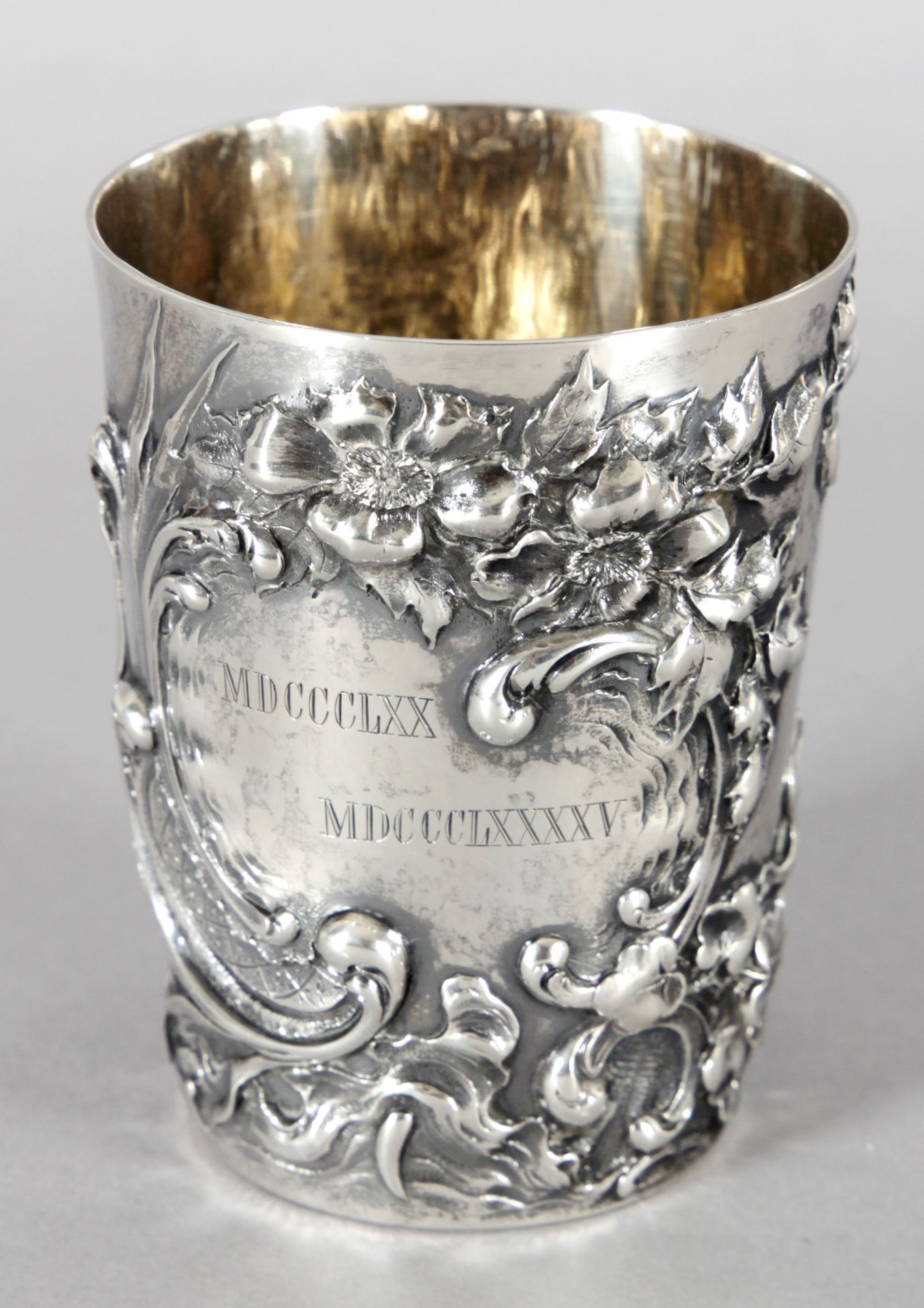 Silberbecher mit Reliefdekor, deutsch, um 1900, 800er Silber