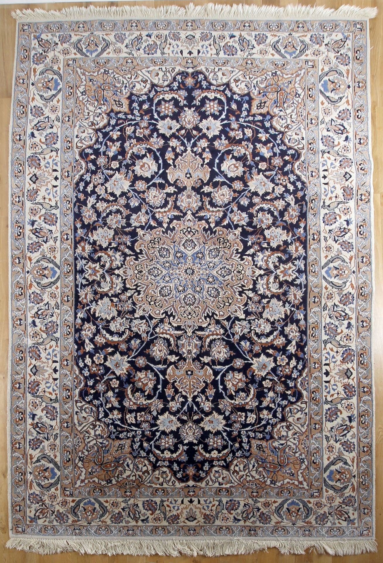 Schöner Nain in den traditionellen Farben Beige und Blau, Persien, 1980er Jahre