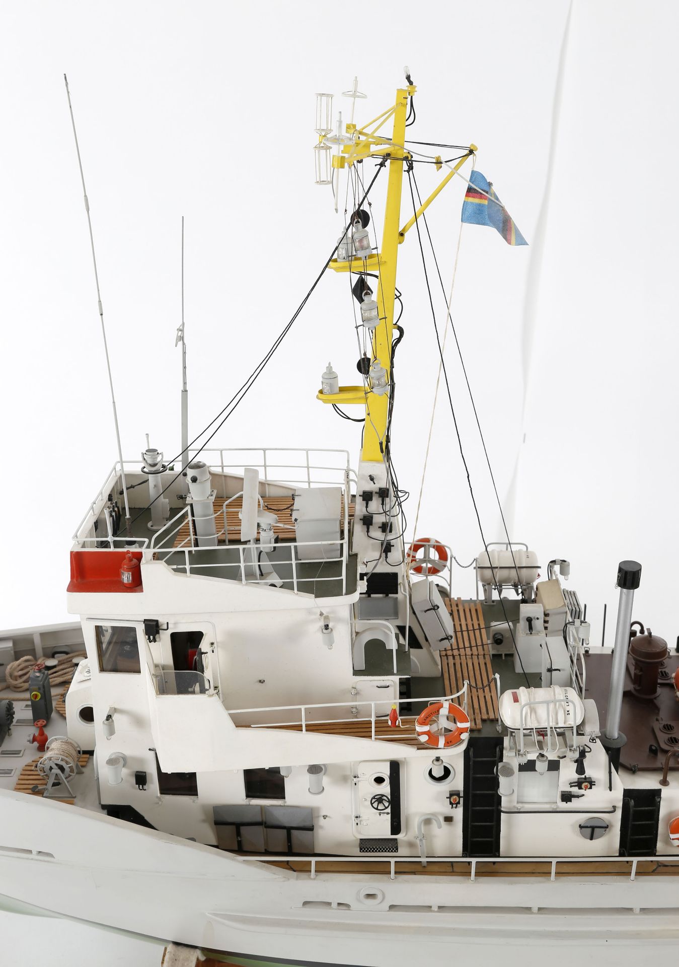 Modell des Seezeichenkontrollbootes 'Landtief' (SK64) - Image 5 of 7