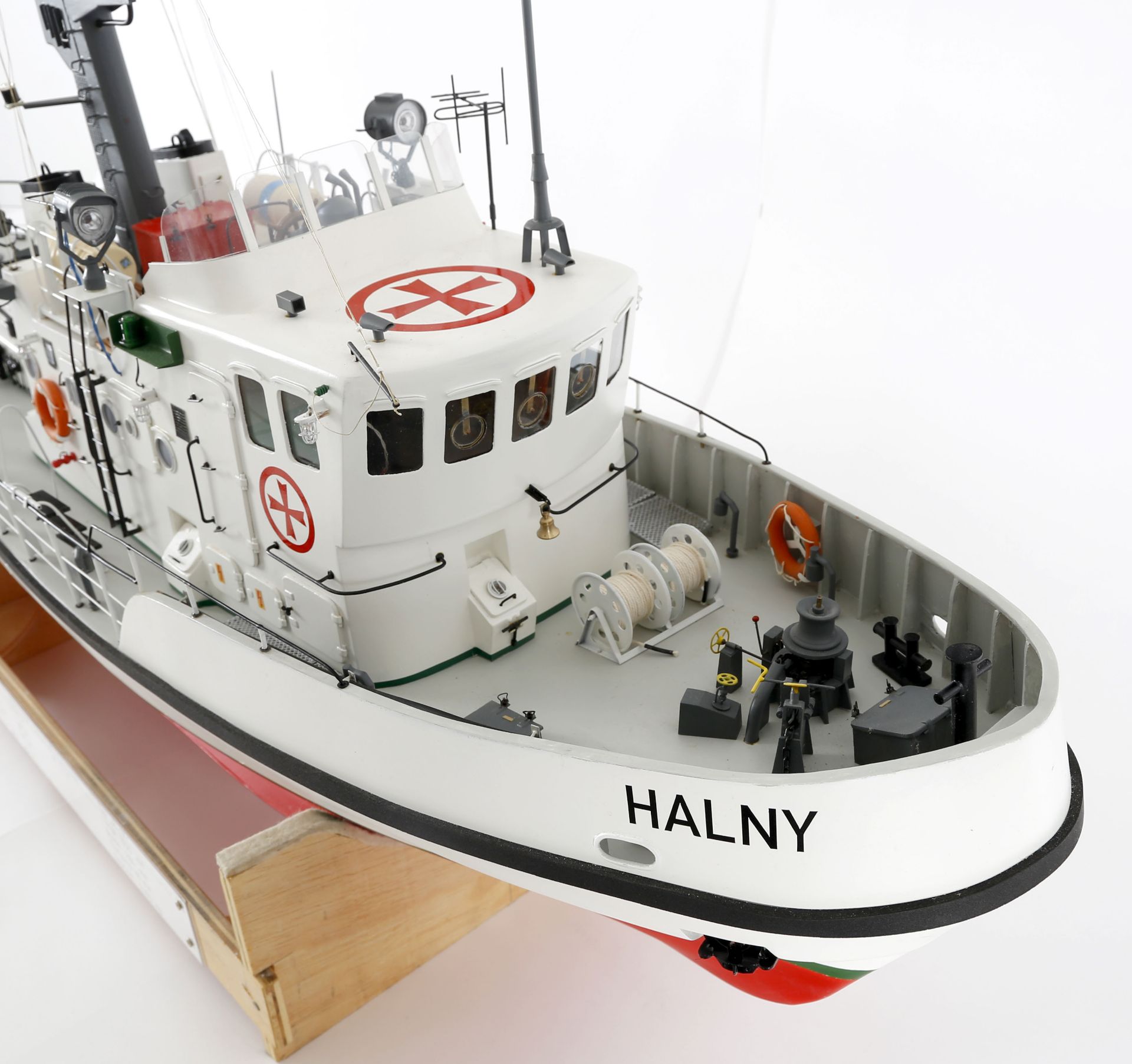 Modell des Rettungskreuzers 'Halny' (Typ 'R-17') - Image 5 of 6