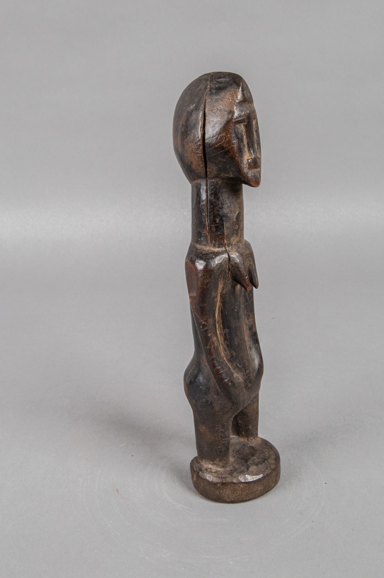 Stehende weibliche Figur, Holz. Dogon, Mali. - Bild 4 aus 4