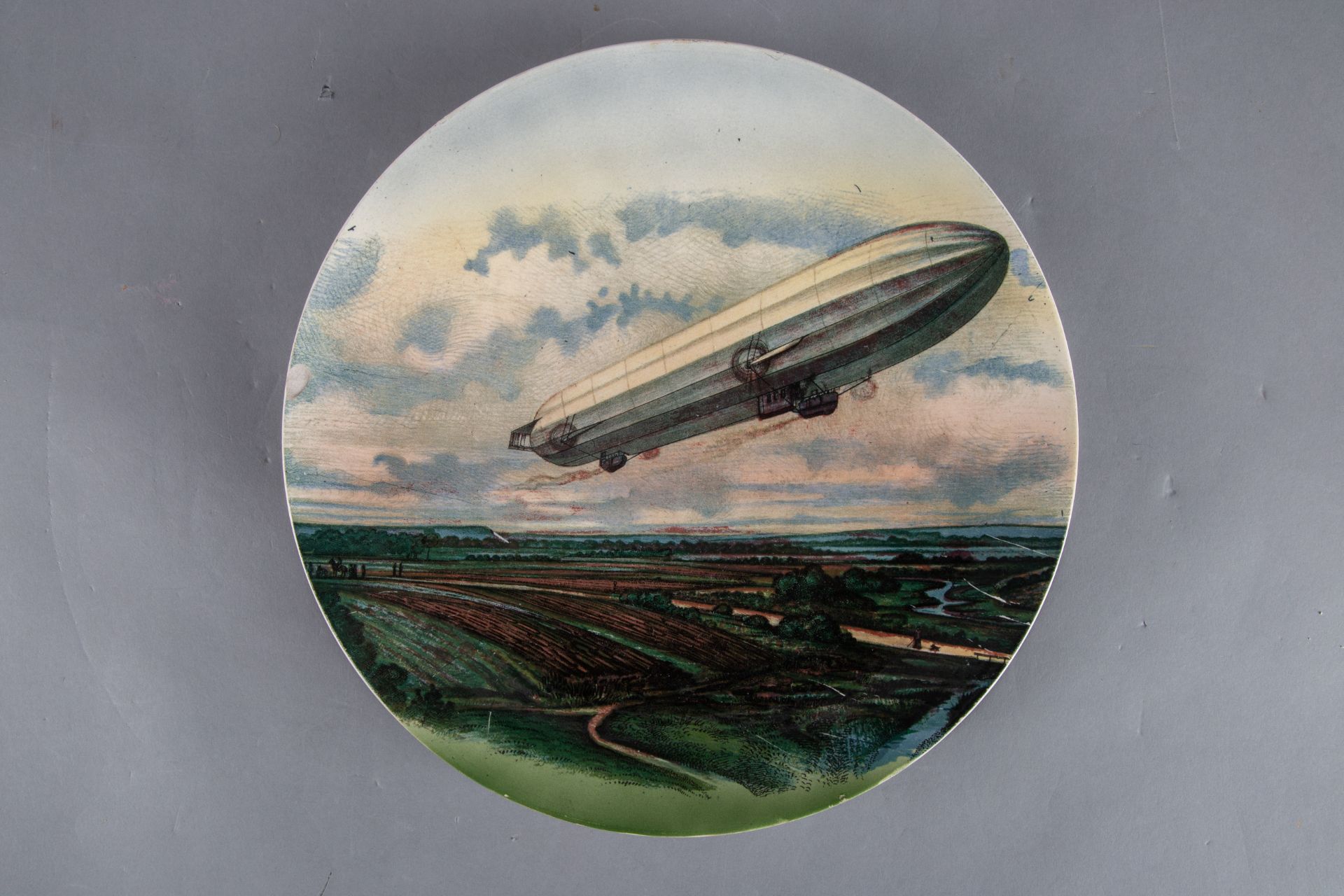 Zeppelinteller, Villeroy & Boch, Wallerfangen, Anfang 20. Jh.