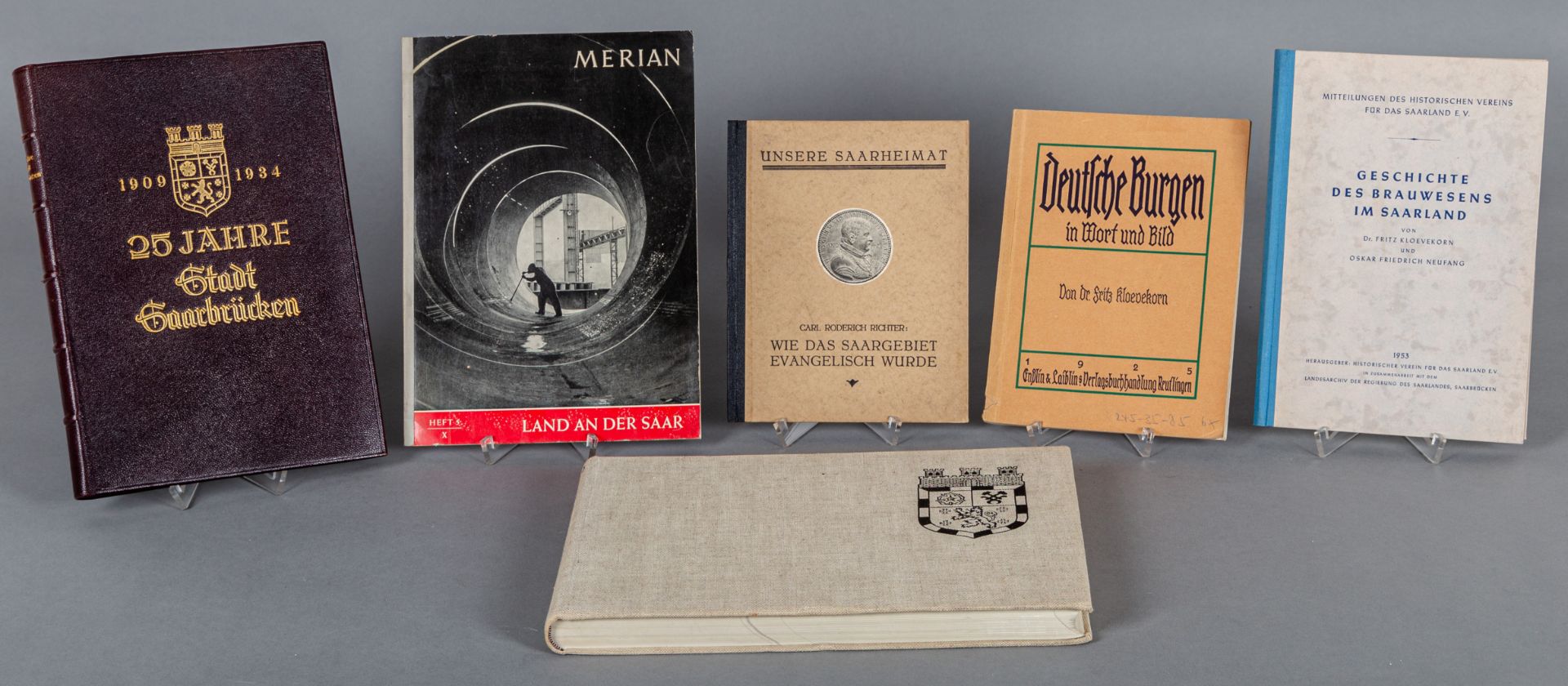6 Bücher bzw. Broschüren aus der Bibliothek der Familie Kloevekorn