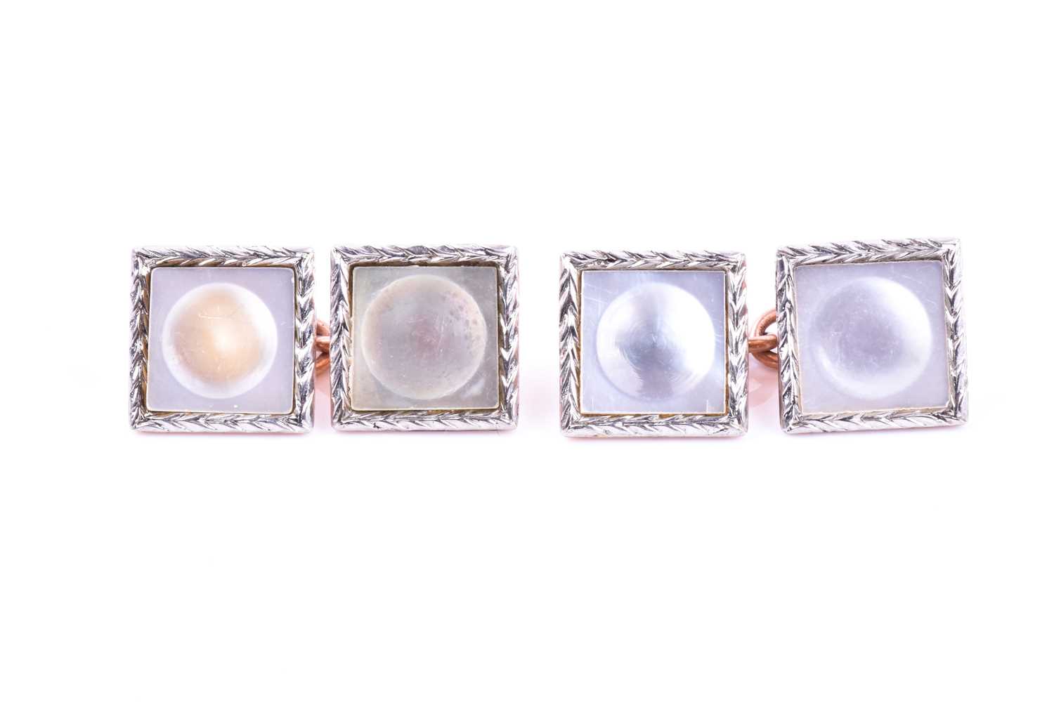A pair of 9ct rose gold and mother-of-pearl cufflinks, of matched square design, 5.6 grams. - Image 2 of 4