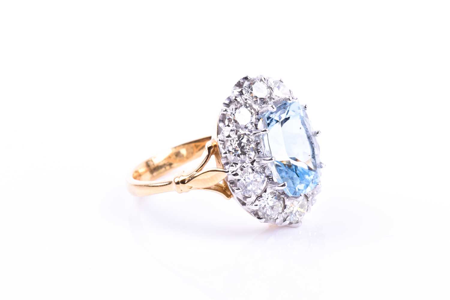 An 18ct yellow gold, diamond, and aquamarine ring, set with a mixed rectangular cushion-cut - Image 4 of 5