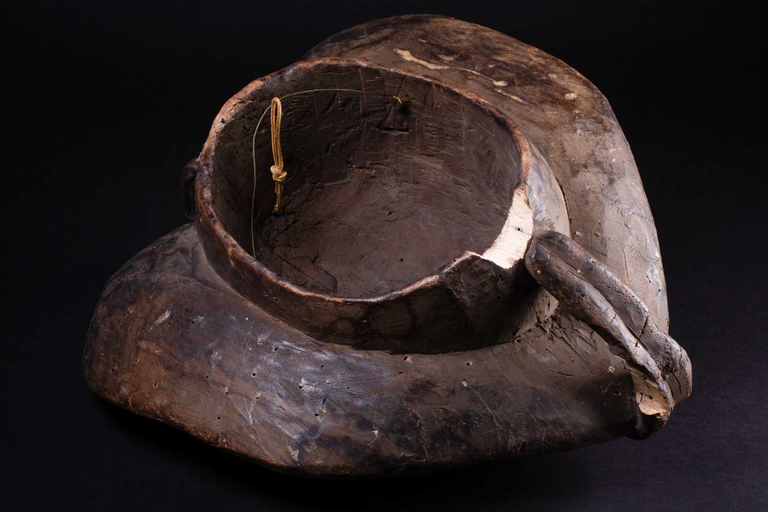 A South Seas mask, surmounted by a Toucan above large swirl type eyes, the mouth showing teeth - Image 3 of 23