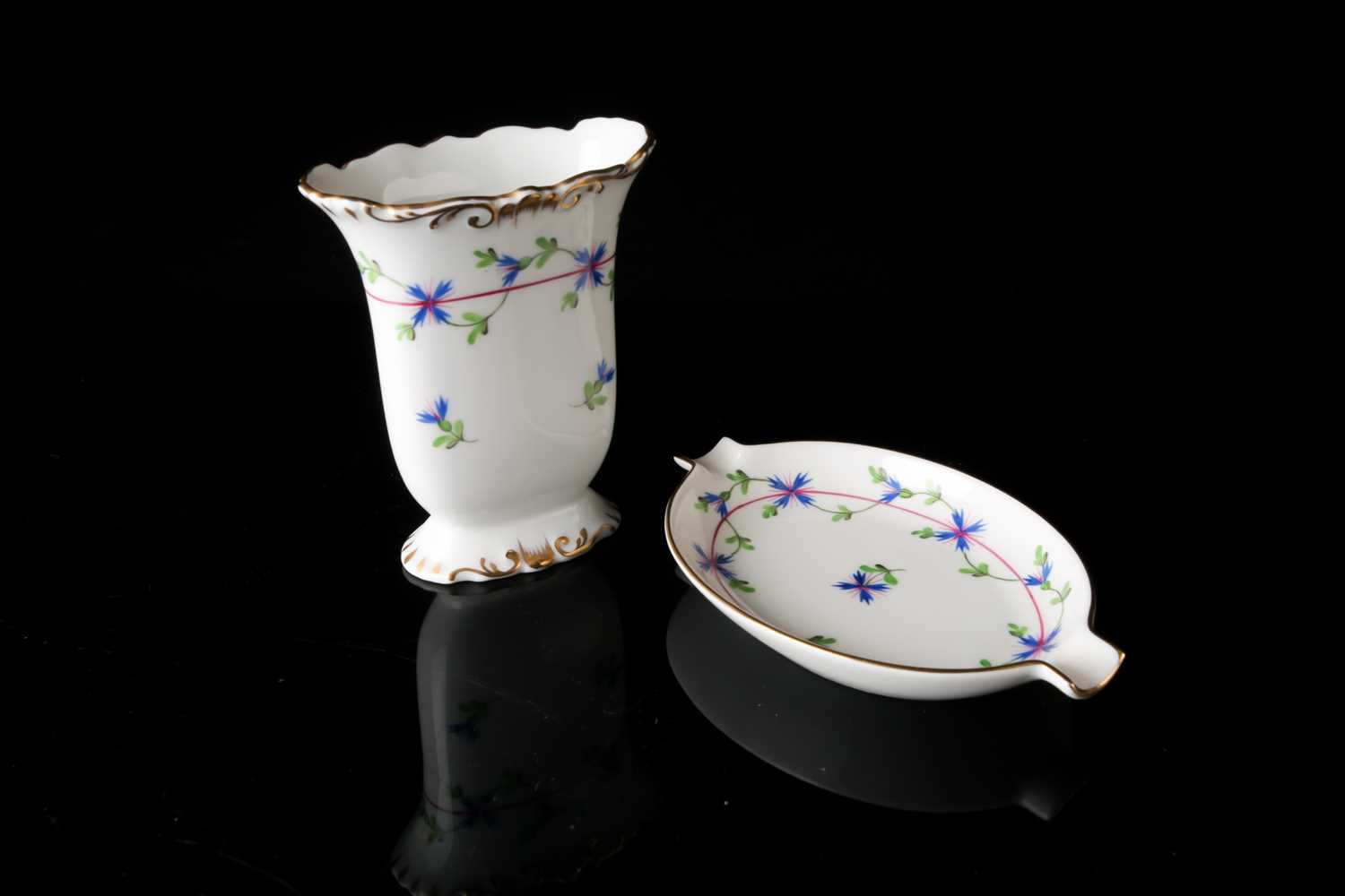 Five pieces of hand-painted Herend porcelain, comprising three boxes formed as eggs, the largest - Image 3 of 8