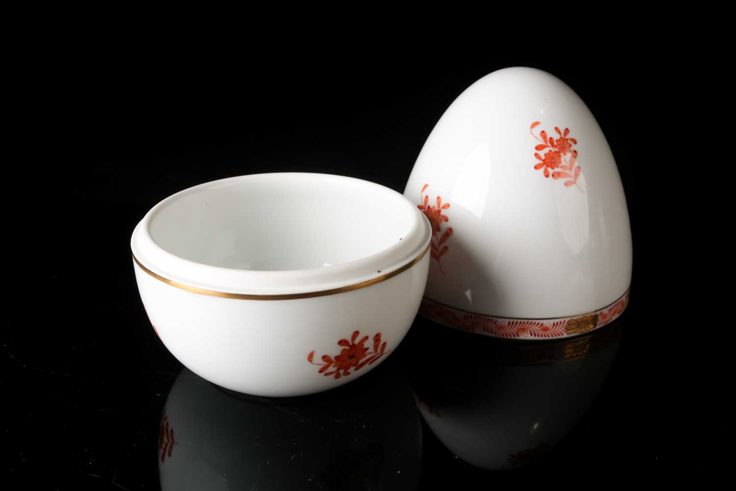 Five pieces of hand-painted Herend porcelain, comprising three boxes formed as eggs, the largest - Image 6 of 8