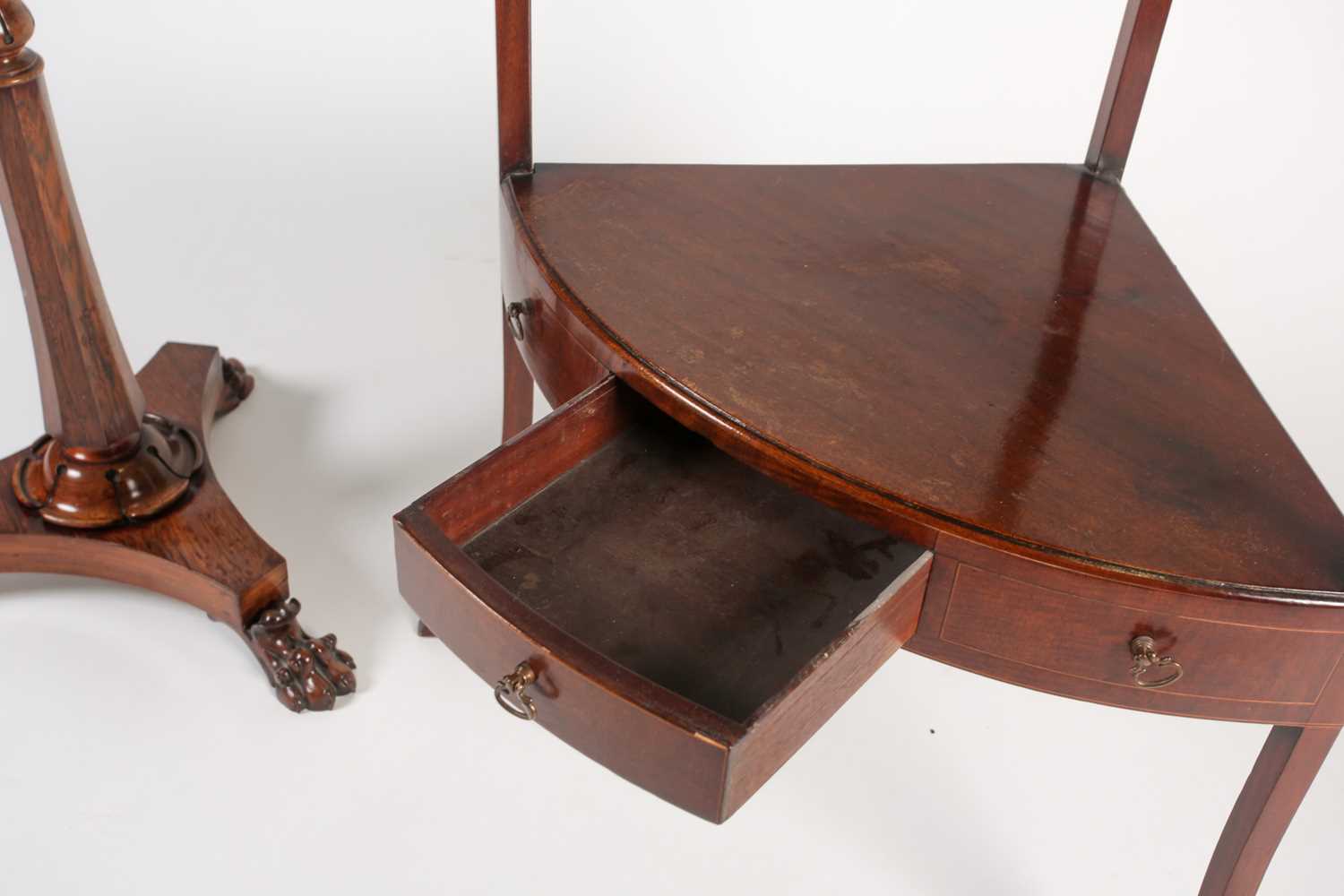 A Geo III mahogany two-tier corner washstand, with shaped upstand splashback a fitted single - Image 3 of 4