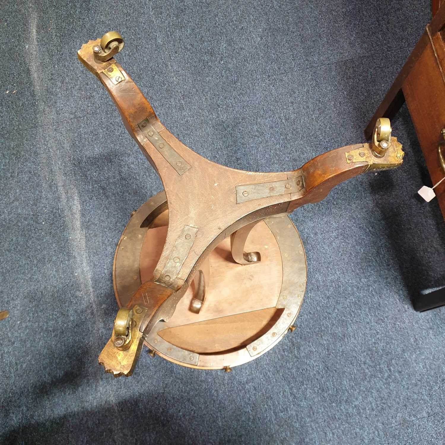 A small George IV ebony strung mahogany circular drum form urn table with tulipwood banded top and - Image 8 of 18