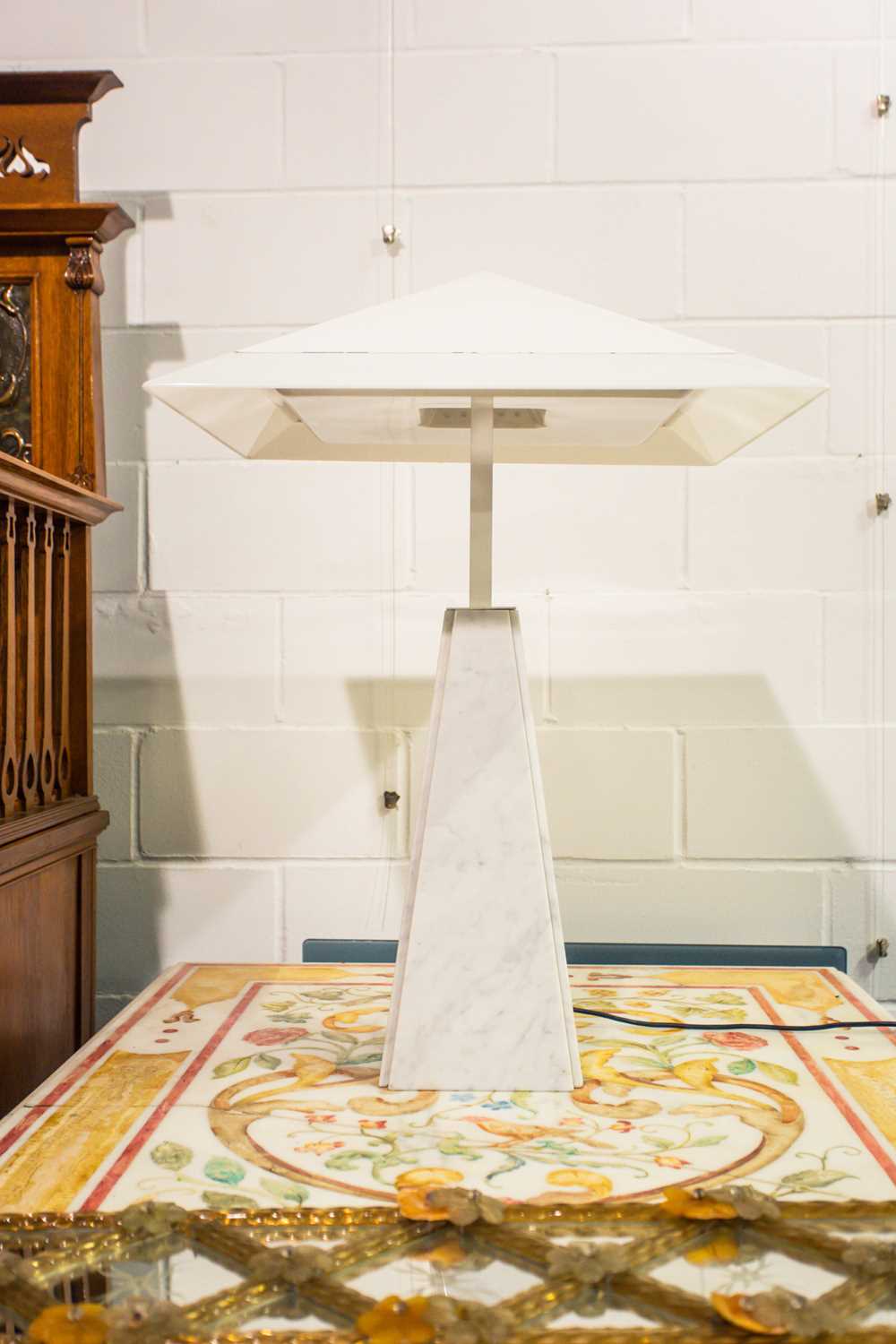 A modernist white marble and white perspex pyramid form table lamp. 90 cm high x 63 cm wide x 63 - Image 7 of 7