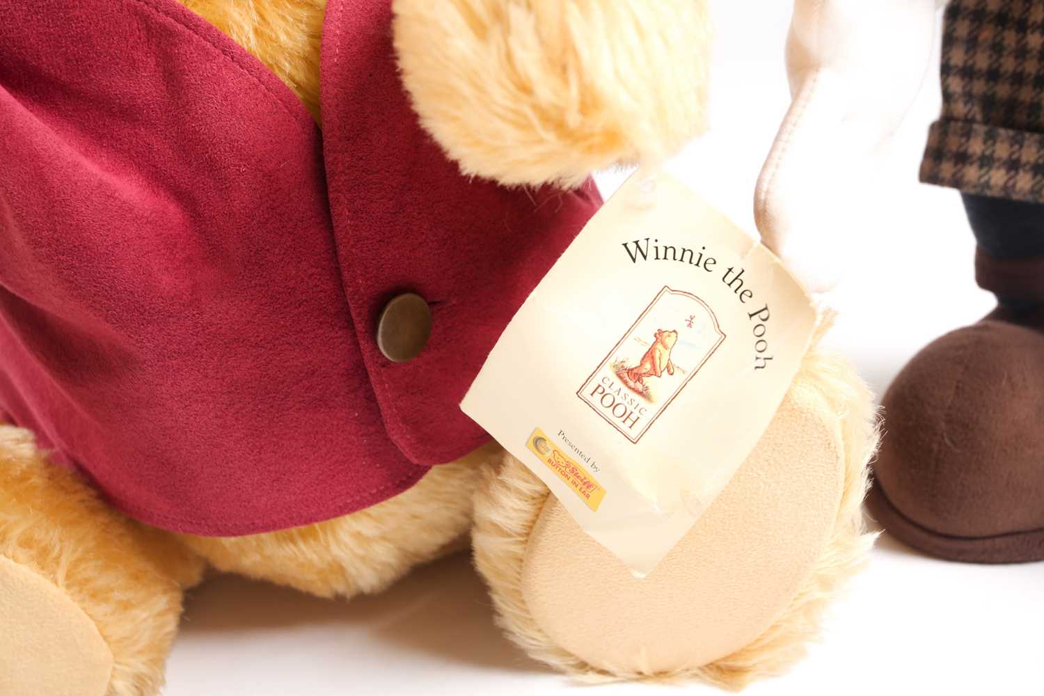 A large Steiff 2004 limited edition (2521/3500) "Winnie the Pooh" Teddy bear with tag and ear - Image 8 of 9