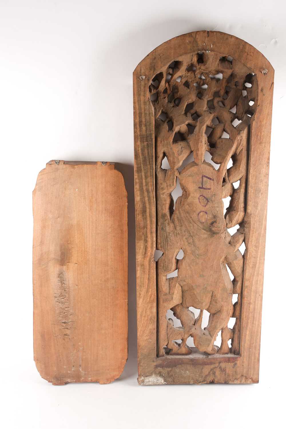 An Indian teak wood arched architectural panel, carved and pierced with Lord Ganesh and attendants - Image 3 of 8