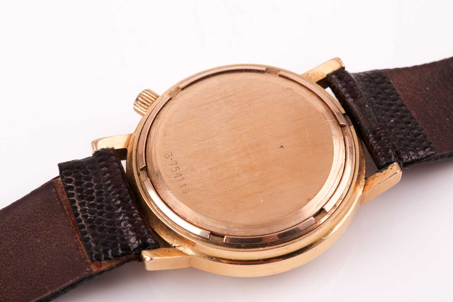 A Bulova Accutron 9ct yellow gold electronic wristwatch, with gilt dial, black baton indices and - Image 4 of 10