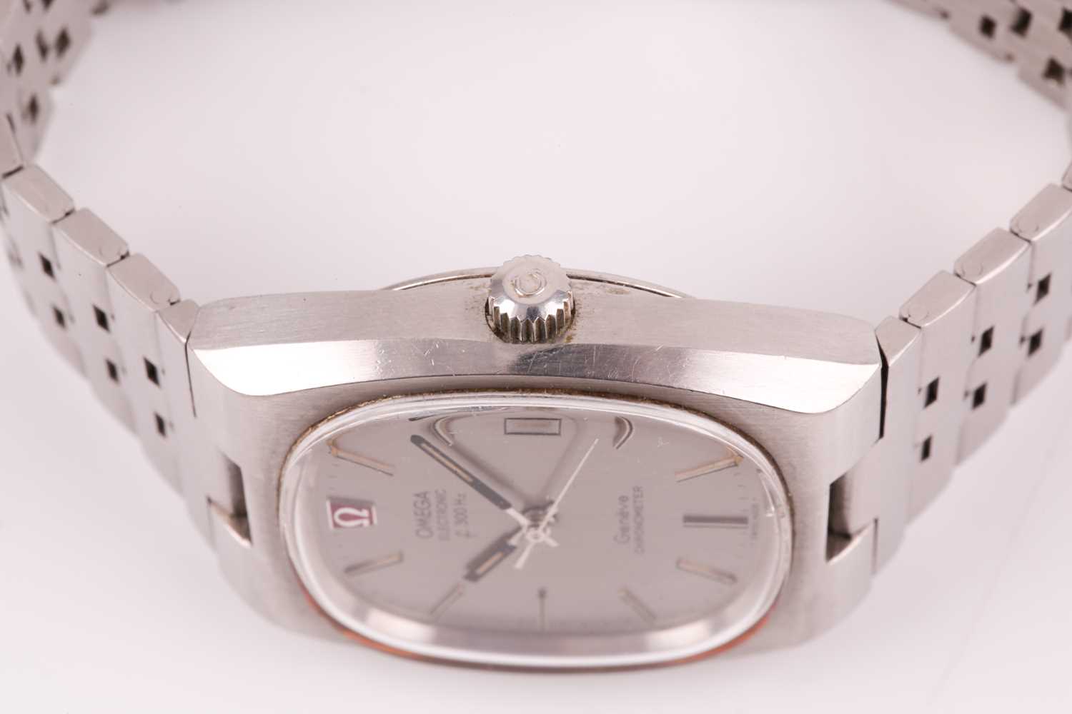 An Omega f300Hz electronic wristwatch, the rounded square silvered dial with baton indices, and date - Image 2 of 6