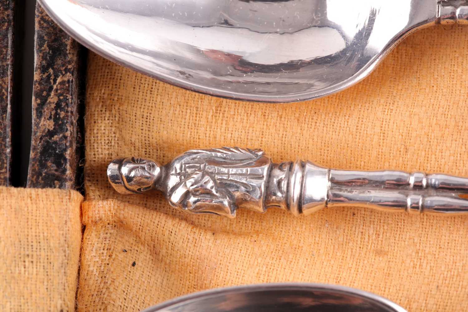 A set of six Chinese silver Apostle spoons, each terminal set with a Chinese robed figure, bamboo- - Image 3 of 3