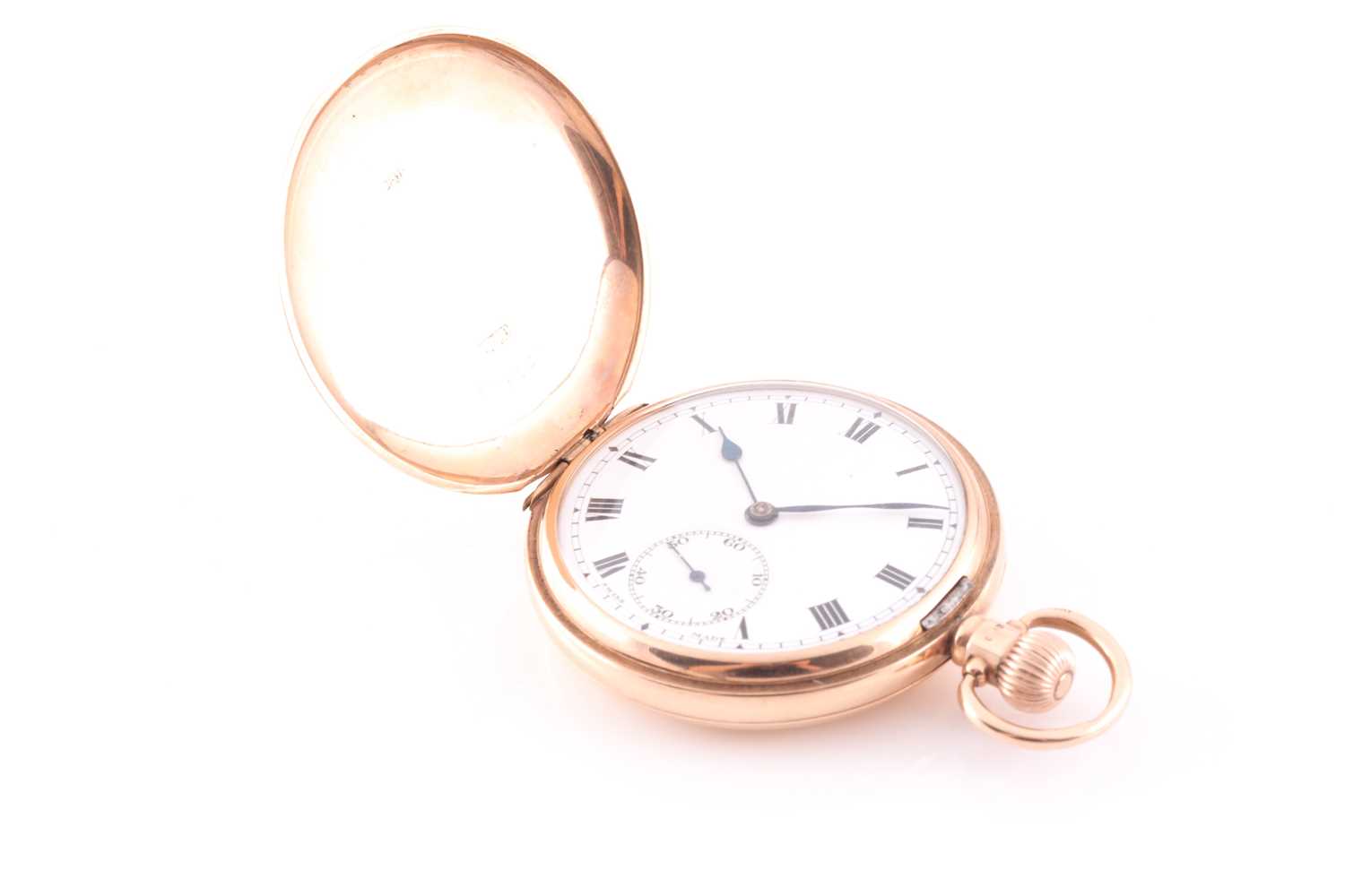 An early 20th century 9ct yellow gold closed cased pocket watch, with white enamel Roman numeral