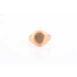 An 18ct yellow gold gentleman's signet ring, with blank oval mount, size M 1/2, boxed.Condition