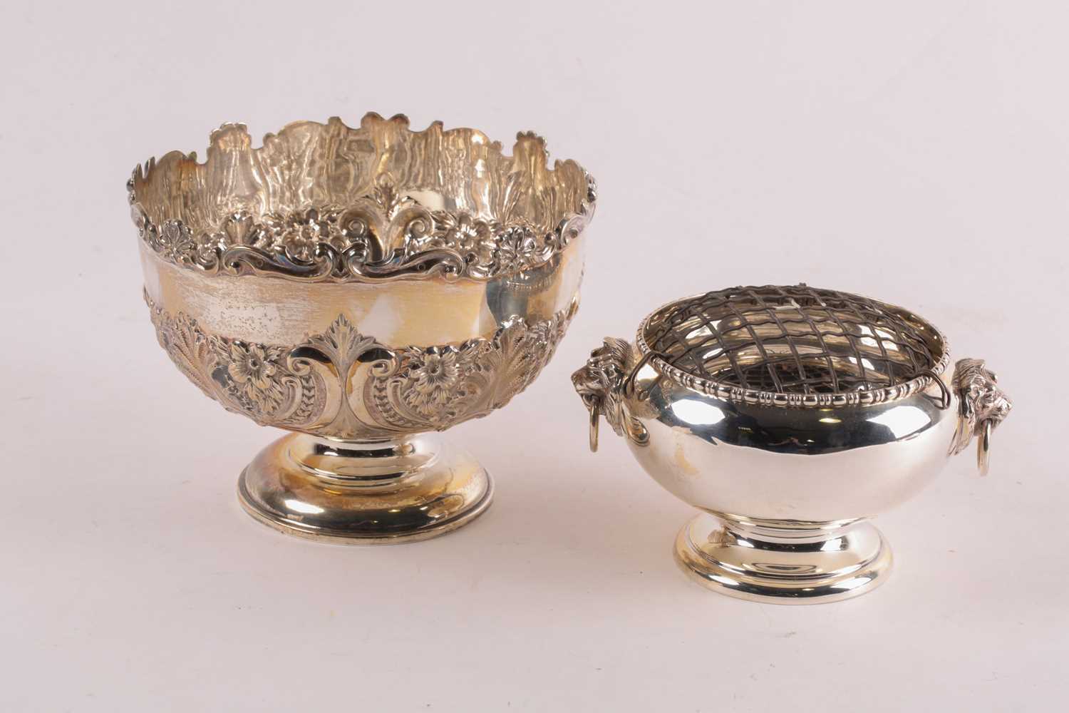 A late Victorian silver pedestal bowl, Sheffield 1900 by Walker & Hall, 11.5 cm high x 15.3 cm