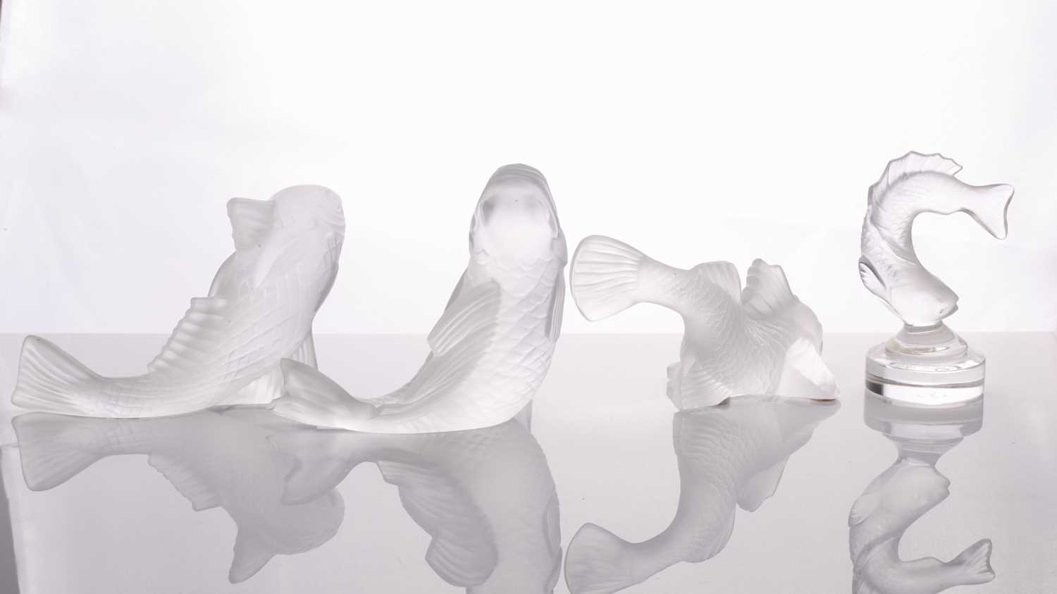 A Baccarat frosted glass figure of breaching fish, 14 cm long, together with two other Baccarat - Image 2 of 6