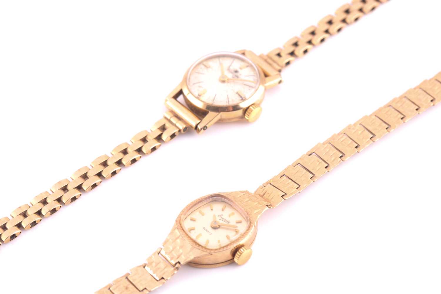 A ladies 9ct yellow gold Everite cocktail watch, on textured yellow metal strap, approximately 17 cm - Image 2 of 5