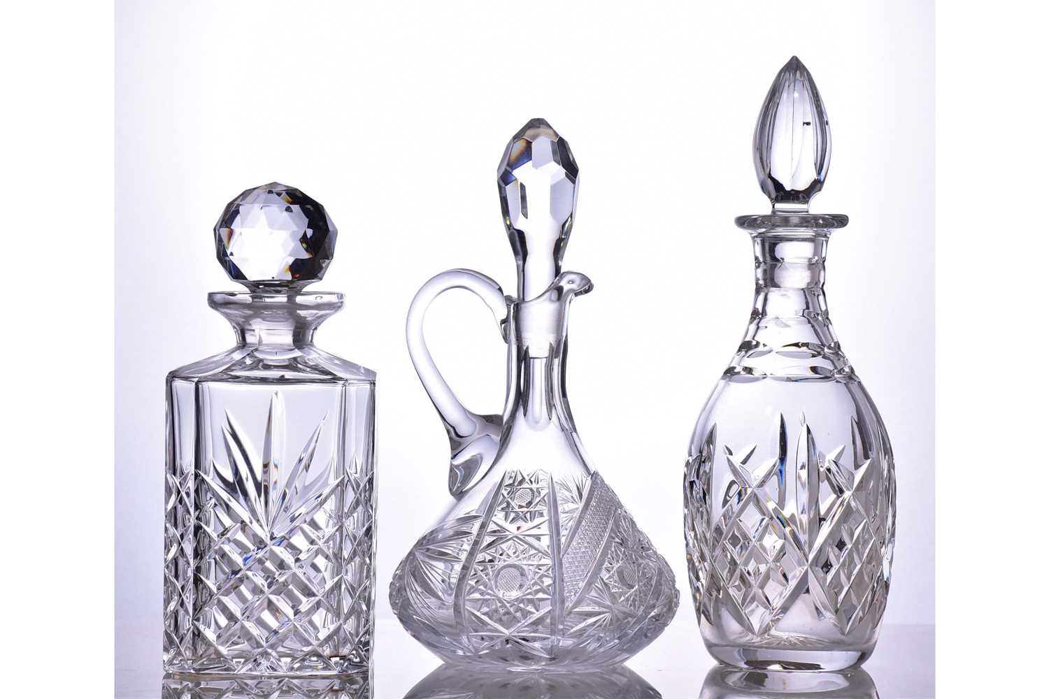 A 20th century Sevres crystal whiskey decanter and stopper. 26 cm high. Together with eight other - Image 5 of 6