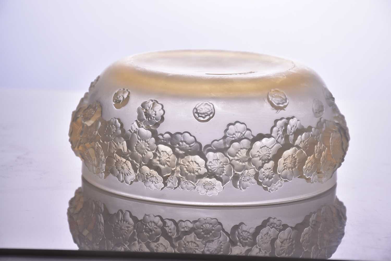 A Lalique "Primaveres" pattern circular powder jar and cover. Bearing moulded R.Lalique mark to - Image 5 of 9