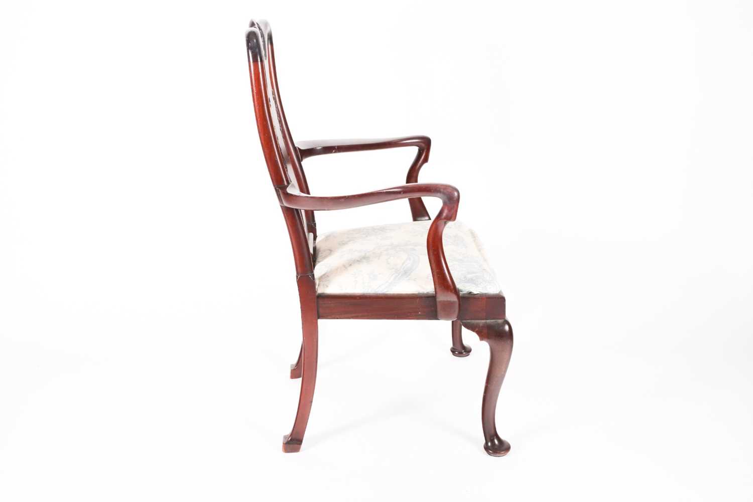 A George II style mahogany open arm carver chair with carved vase splat, crook arms above a drop - Image 6 of 6