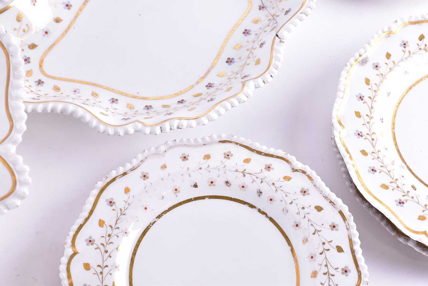 A Flight Barr and Barr dessert service, early 19th century, comprising a comport, two oval bowls, - Image 4 of 6