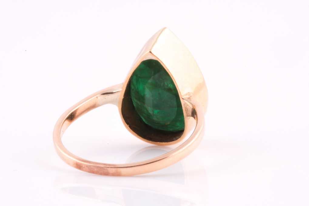 A single stone emerald single stone ring, the faceted pear-shaped emerald in rub-over mount to a - Image 4 of 5