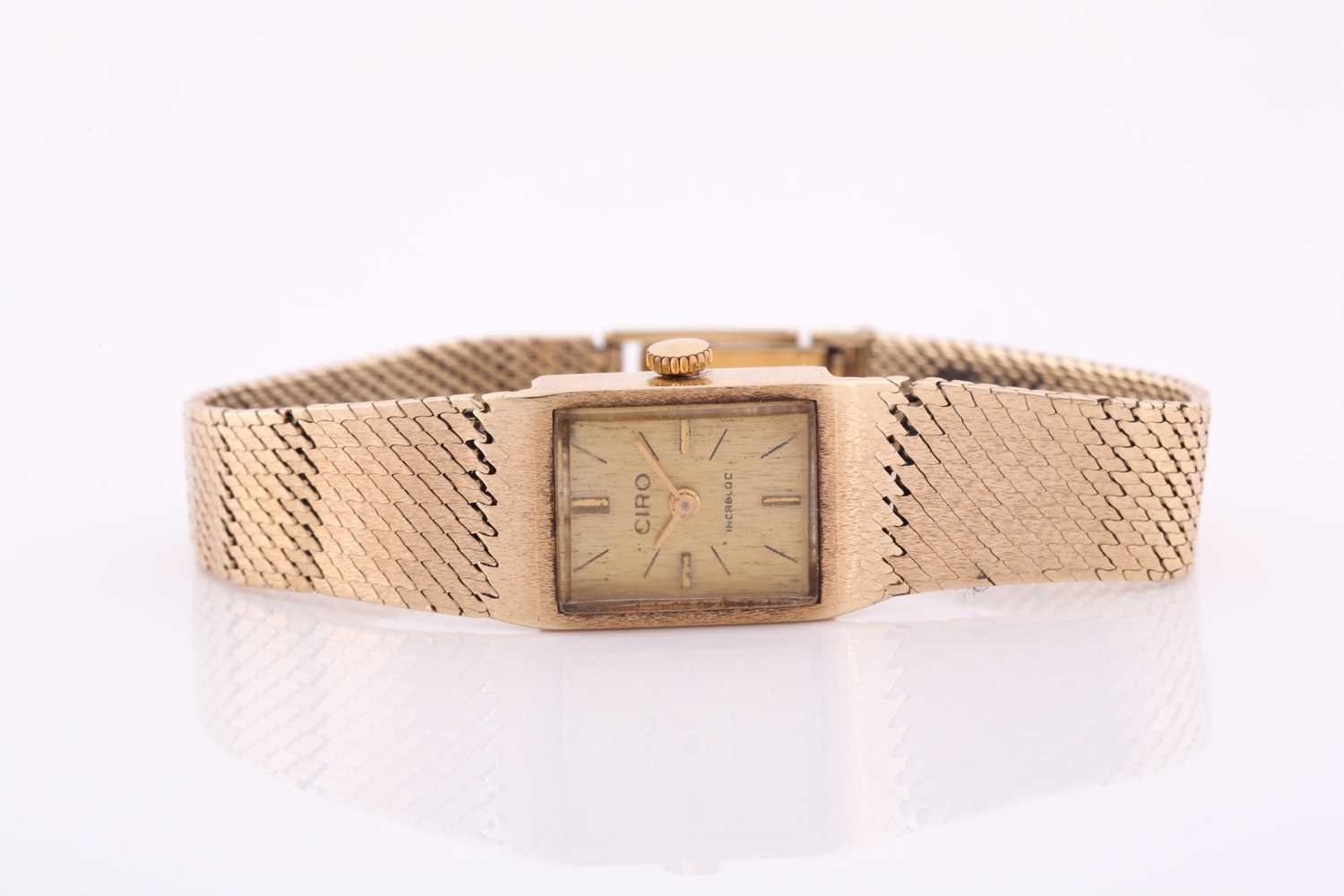 A 9ct yellow gold ladies Ciro wristwatch, with rectangular baton dial, on articulated strap, 17 cm