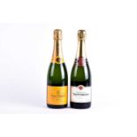 Two boxed bottles of Champagne: Veuve Clicquot Ponsardin and Taittinger, each 70 cl.Qty: 2