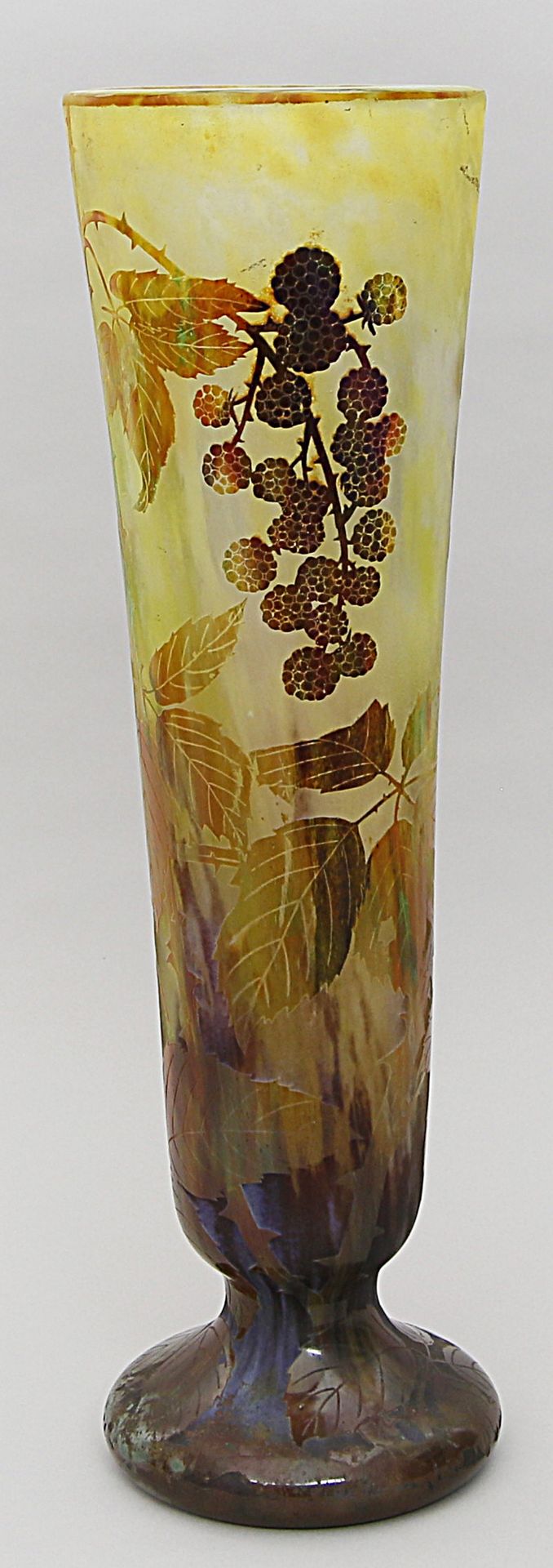 Jugendstil-Vase, Daum Nancy. Farbloses, matt geätztes Glas mit verschiedenfarbigen Pu - Bild 2 aus 7