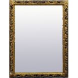 Spiegel im Florentiner Stil. Stuck, vergoldet. Best. Facettiertes Spiegelglas. 136x 10