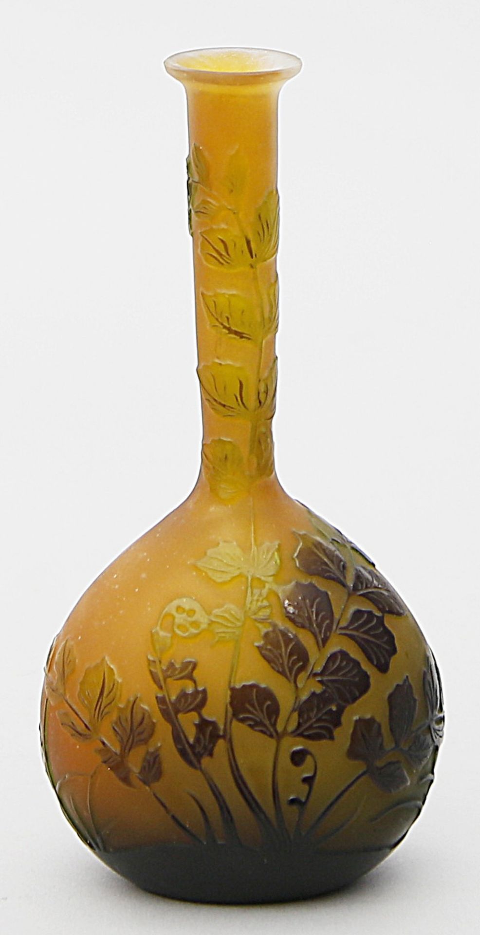 Gallé, Emille (1846 Nancy 1904) Jugendstil-Vase. Farbloses Glas mit orangem Innenübe - Bild 3 aus 7