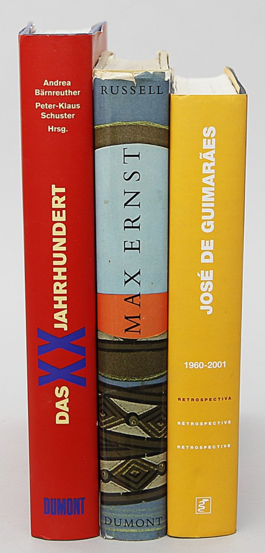 Drei Bücher zur Moderne: a) "José de Guimaraes. Retrospectiva". Auf erster Seite vom