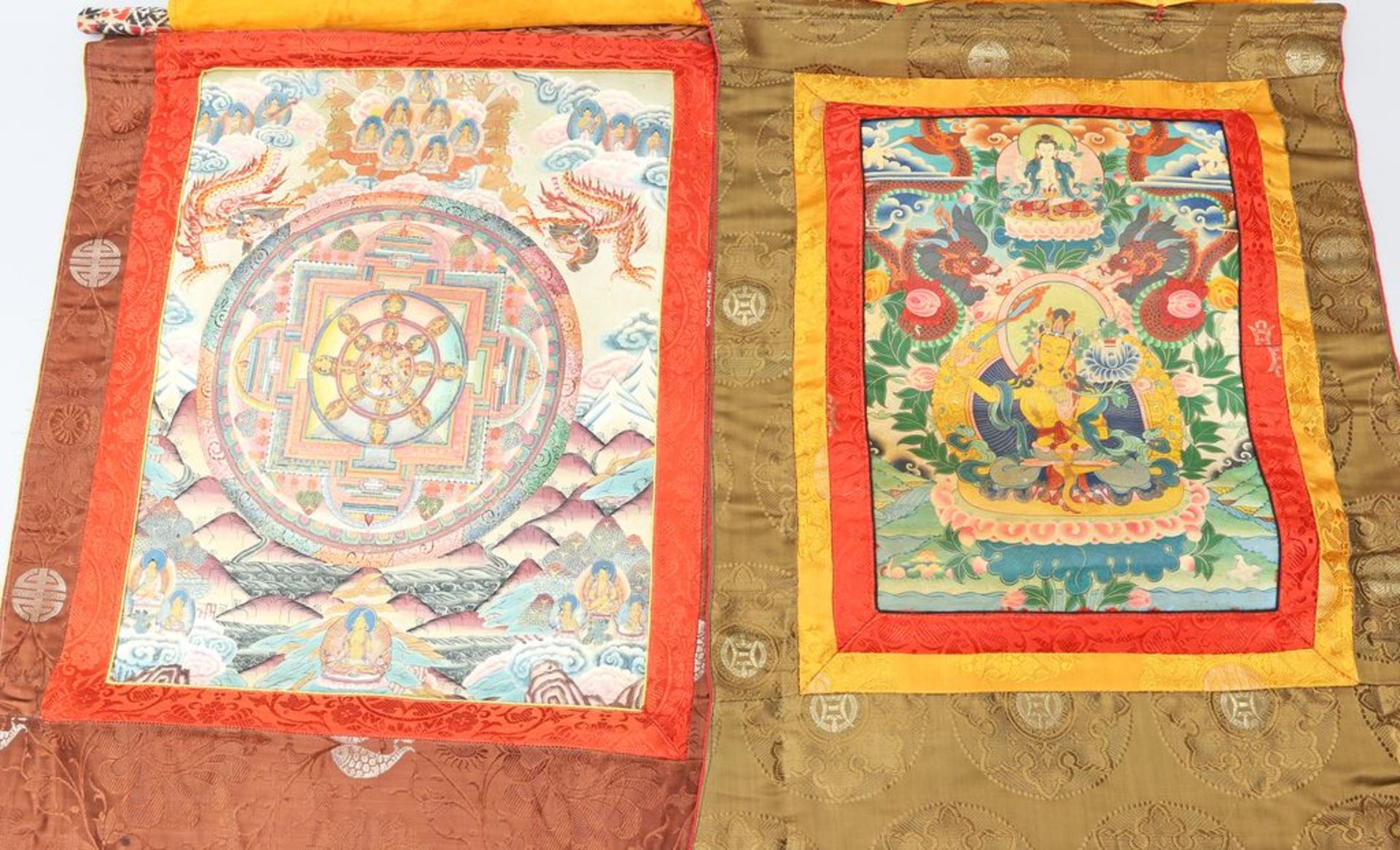 2 Thangkas. Unterschiedliche Darsellungen und Formate. Tibet/Nepal.