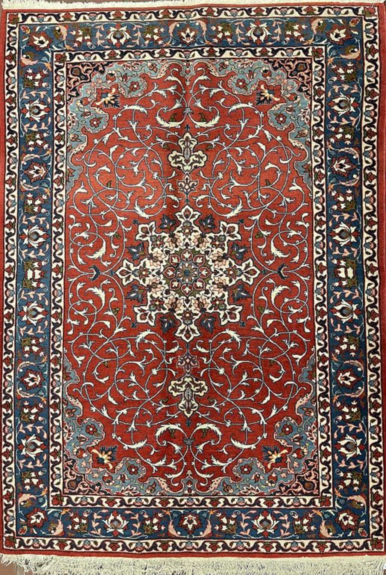 Isfahan, ca. 148x 105 cm.