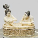 Netsuke "Mann und Frau beim Bade".