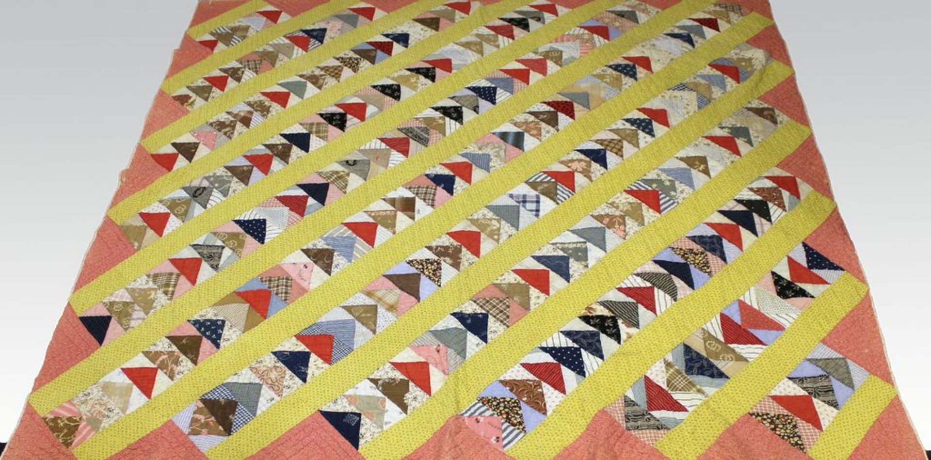 Patchwork-Quilt "Delaware" (USA, ca. 1890), ca. 210x 204 cm.