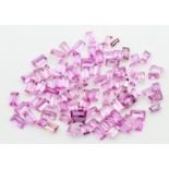 Ca. 90 pinke Saphire, zus. ca. 11,2 ct.