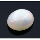 Weißer Opal, ca. 6,5 ct.