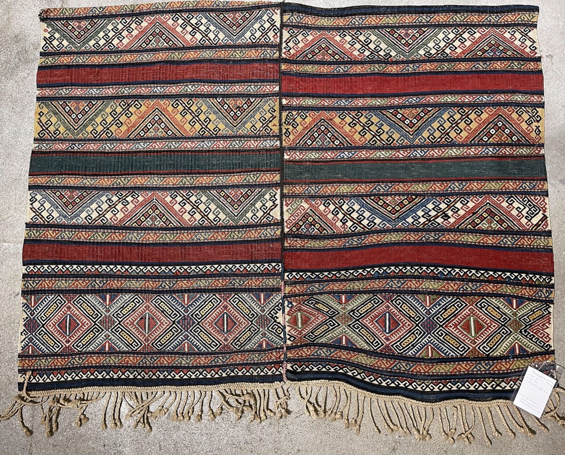 Karabagh (Kaukasus), ca. 110x 145 cm.